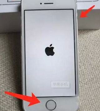 iPhone手機(jī)黑屏怎么辦?這幾招肯定有用,快收藏起來吧!