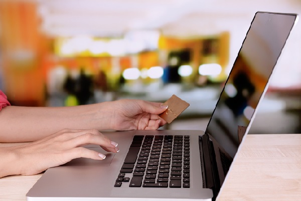 怎么設(shè)置兩臺電腦共享文件？兩個電腦共享文件怎么設(shè)置？